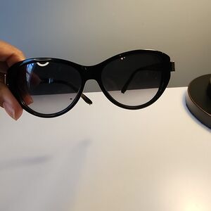 Chloe Black Gold Hinge Fashion Butterfly Designer  Sunglasses